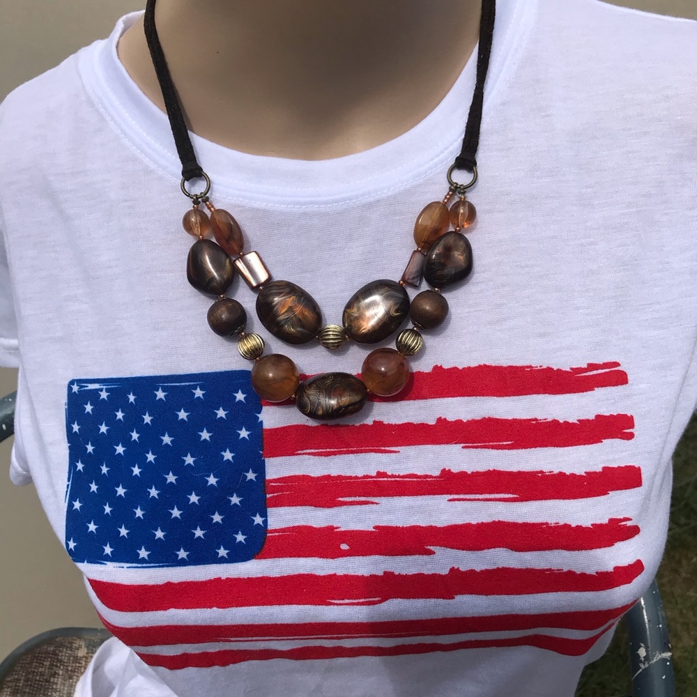 Beautiful Necklace Bundle Get 2❤️❤️